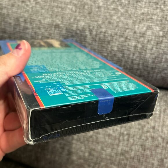 FACTORY SEALED Miracle on 34th St VHS 1947 Original Classic Christmas Holiday - Picture 3 of 3